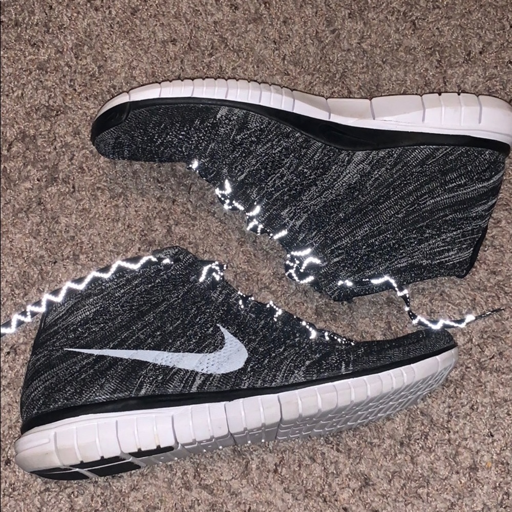 Nike flynit Chukkas 3M laces